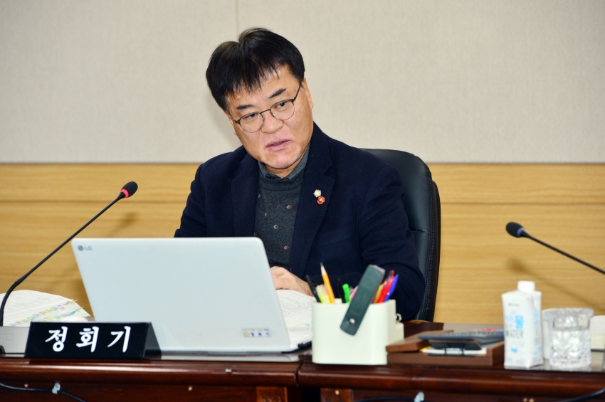 제334회 임시회 중 총무위원회 회의_0