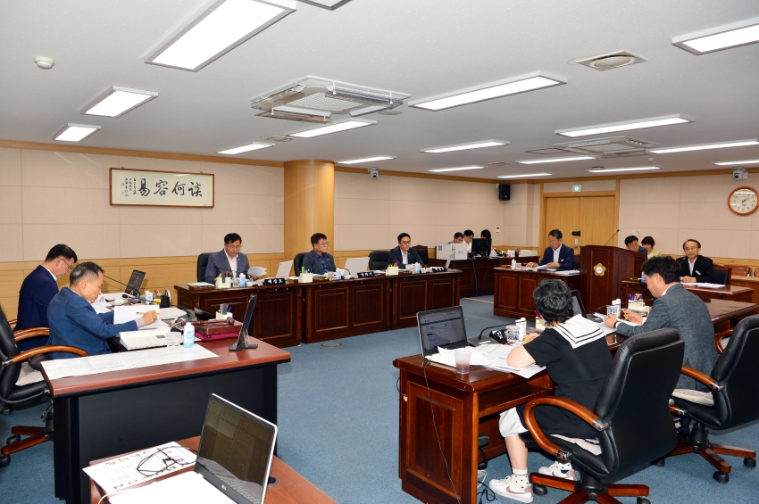 제340회 임시회 중 총무위원회 회의_1