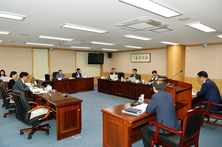 제341회 임시회 중 총무위원회 회의_0