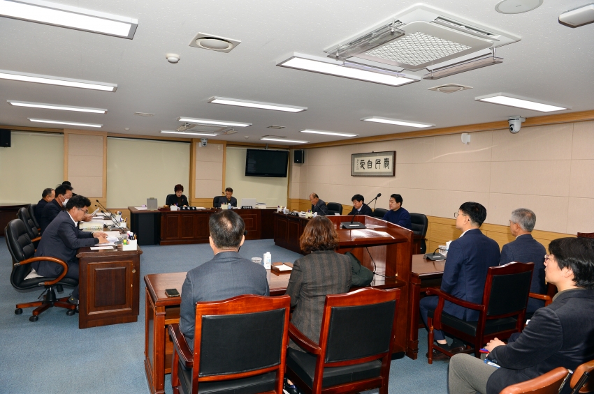 2025년 행정사무감사 - 강평 - (산업건설위원회)_0